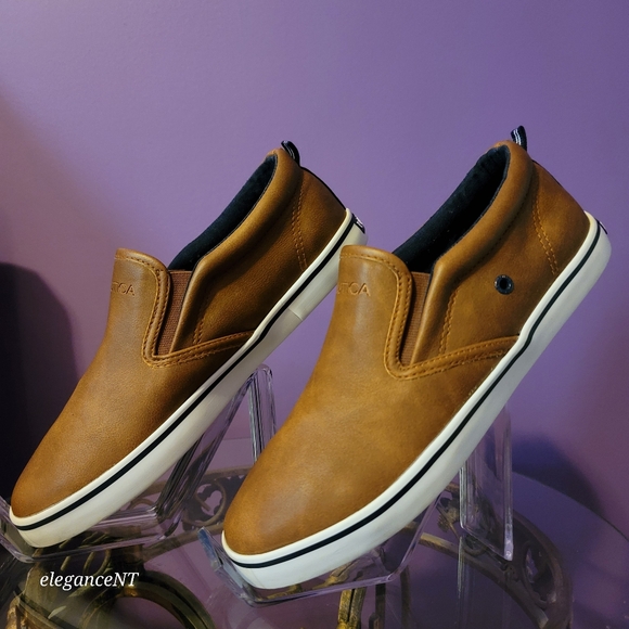 Nautica Youth  2 Pair Big Boys Tan Shoe Bundle  Sz: 5 - Picture 5 of 16